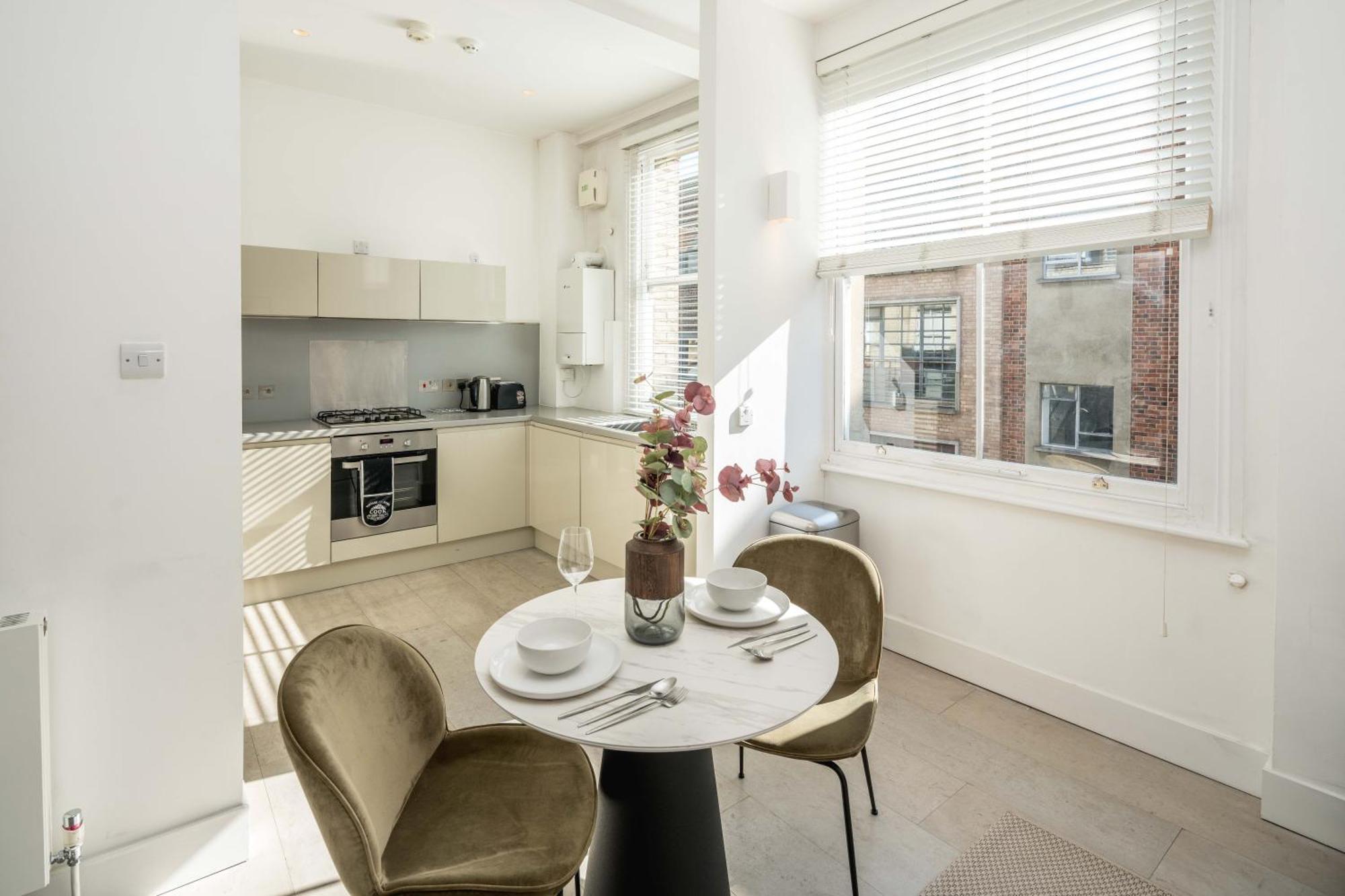 2bed Flat In Heart Of -st Paul -hatton Garden Londen